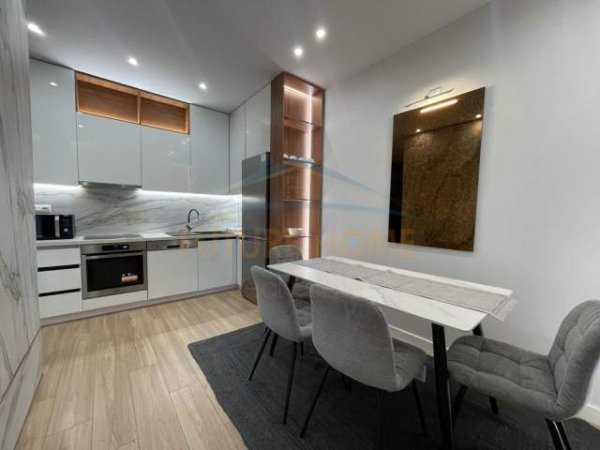 Tirane, shitet apartament 2+1+A+BLK Kati 9, 110 m² 225.000 Euro (Komuna e Parisit)