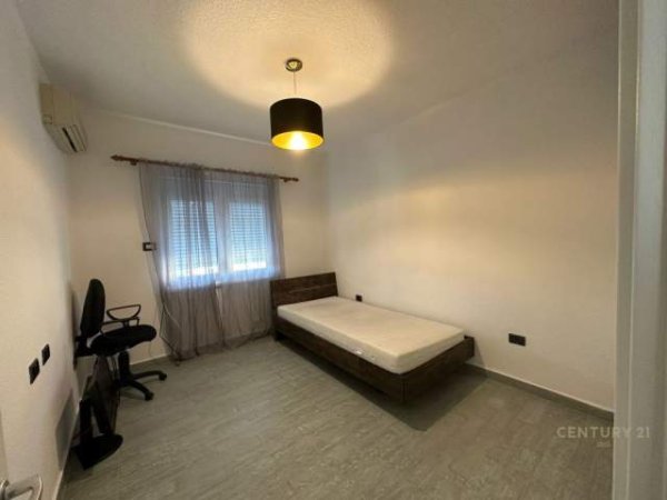 Tirane, shitet apartament 2+1 Kati 5, 103 m² 185.000 Euro (Rruga e Kosovareve)