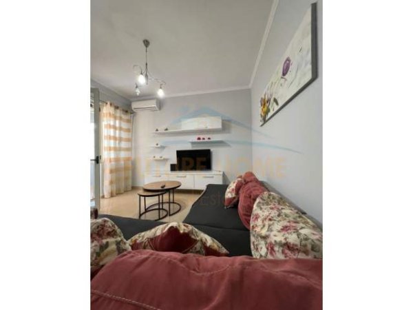 Tirane, shitet apartament Kati 5, 80 m² 95.000 Euro (Yzberisht)