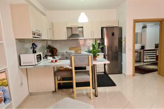 Tirane, shitet apartament 1+1+BLK Kati 2, 66 m² 52.000 Euro