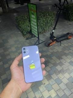 Vlore, shes Smartphone Iphone 11 Purple 290 Euro
