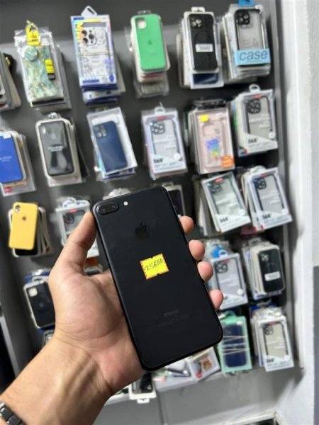 Vlore, shes Smartphone Iphone 7 Plus 190 Euro