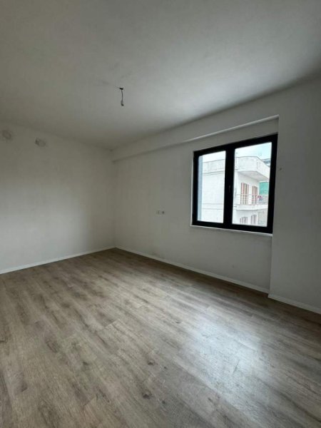 Tirane, shes apartament 3+1 Kati 4, 187000 Euro (jordan misja)