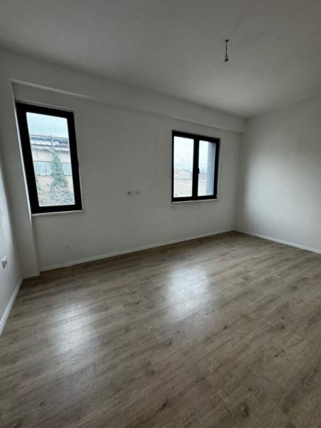 Tirane, shes apartament 3+1 Kati 4, 187000 Euro (jordan misja)