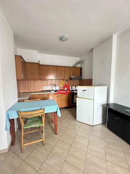 Tirane, jepet me qera apartament 2+1, Kati 2, 79 m² 550 € (Rruga e Dibres)
