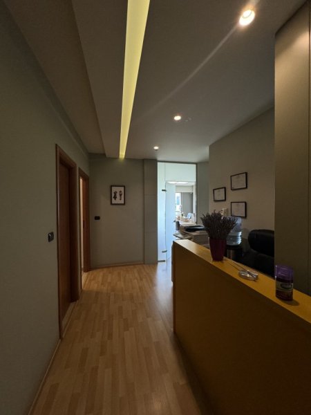 Tirane, ambjent biznesi Kati 6, 150 m² 1,500 € (