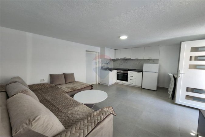 Tirane, jepet me qera apartament Kati 1, 60 m² 350 € 