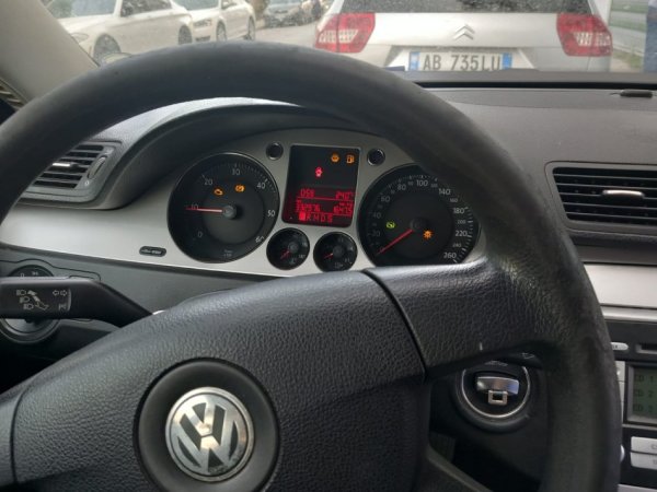 VW PASSAT 2007 (4).jpeg