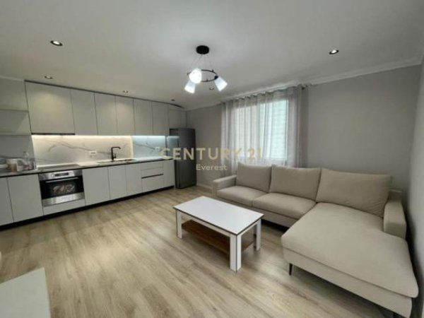 Tirane, shes apartament 2+1 Kati 1, 78 m² 95.000 Euro (don bosko)