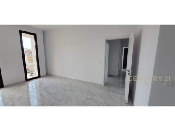 Tirane, shes apartament 2+1+BLK Kati 4, 120 m² 205.000 Euro (mozaiku tiranes)