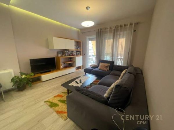 Tirane, shes apartament 2+1+BLK Kati 6, 88 m² 150.000 Euro (komuna parisit)