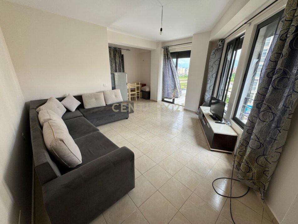 Tirane, shitet apartament 1+1 Kati 3, 87 m² 89.000 € 