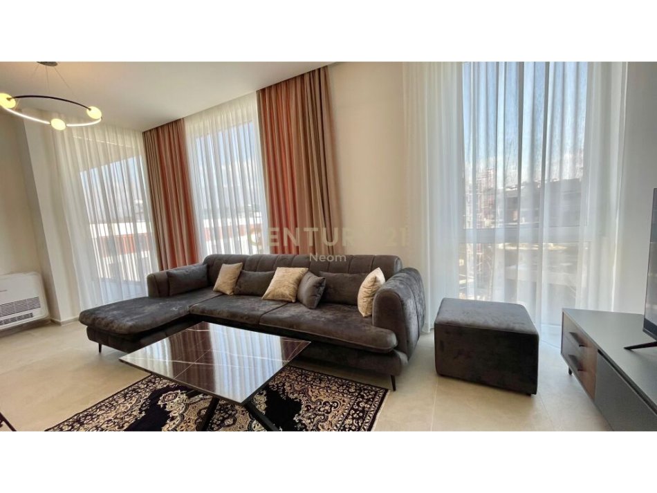 Tirane, shitet apartament 2+1 Kati 2, 99 m² 