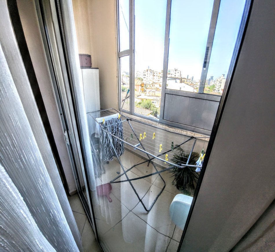 Tirane, jepet me qera apartament 1+1+Ballkon Kati 3, 60 m² 450 € (Rruga Bardhyl prane bar Oslo)