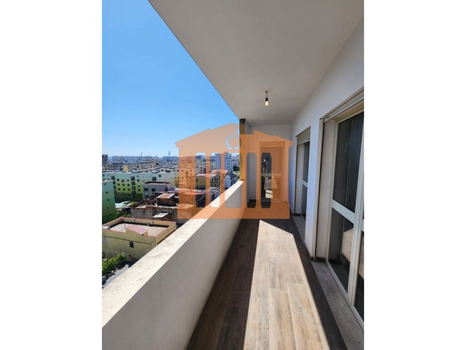 Durres, shitet apartament 2+1+Ballkon Kati 6, 95 m² 95.000 € 