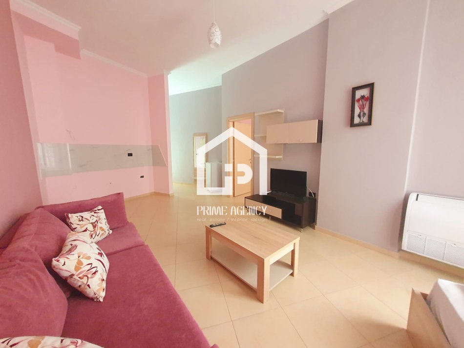 Pogradec, shitet apartament 1+1+Ballkon Kati 3, 70 m² 60.000 € (POGRADEC)