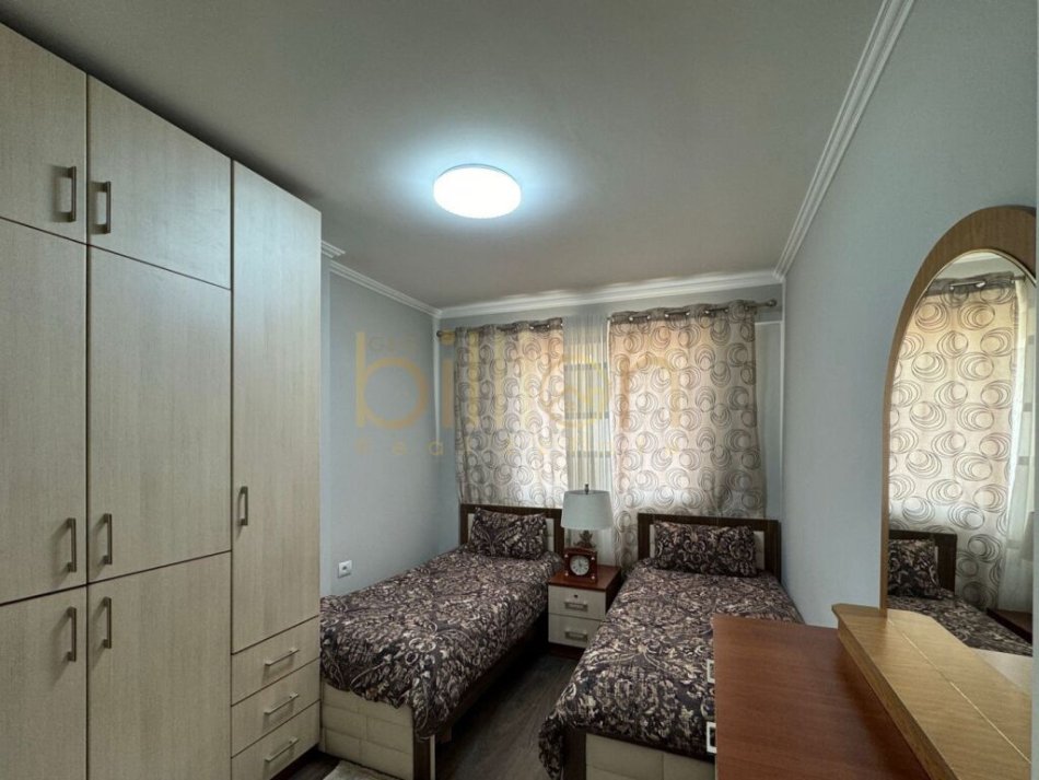 Tirane, shitet apartament 2+1+Ballkon Kati 4, 113 m² 295.000 € (Selvia, Tirana, Albania)