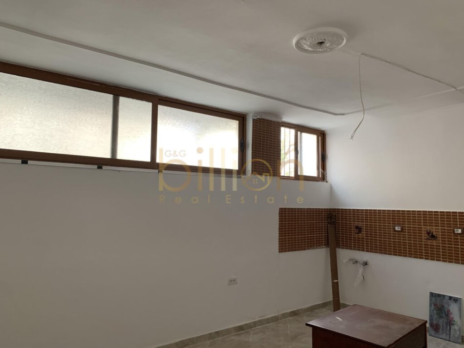 Tirane, shitet garsonier Kati 0, 34 m² 35.000 € (Rruga Dalip Topi,Fresk)