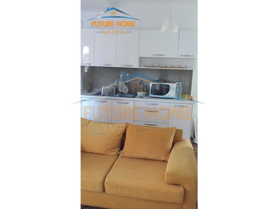 Tirane, jepet me qera apartament 1+1+Ballkon Kati 5, 67 m² 500 € (Myslym Shyri)