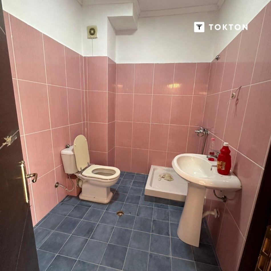 Tirane, shitet apartament 2+1 Kati 9, 102 m² 122.000 € (Astir)