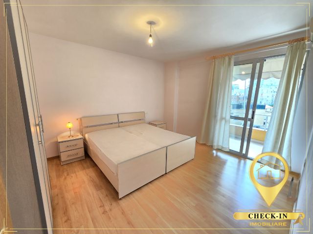 Tirane, jepet me qera apartament 2+1+Aneks+Ballkon Kati 3, 108 m² 800 € (Pazari i Ri)