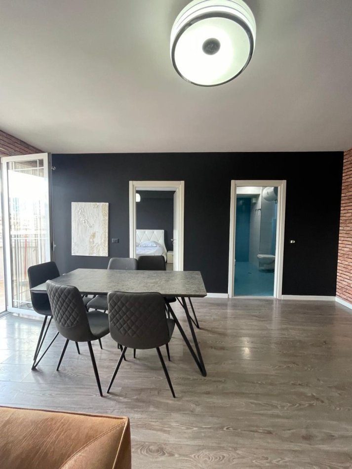 Tirane, shitet apartament 2+1 , 105 m² (Xhamia e Tabakeve)