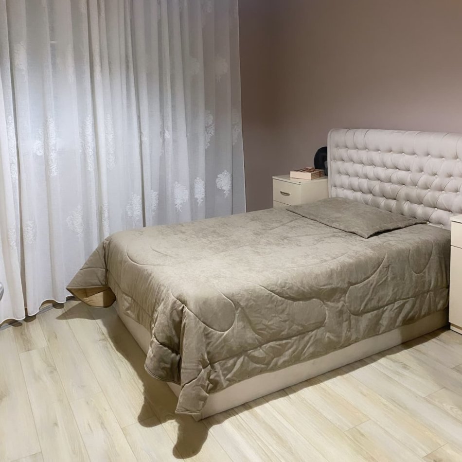 Tirane, shitet apartament 3+1 , (Vilat Gjermane)