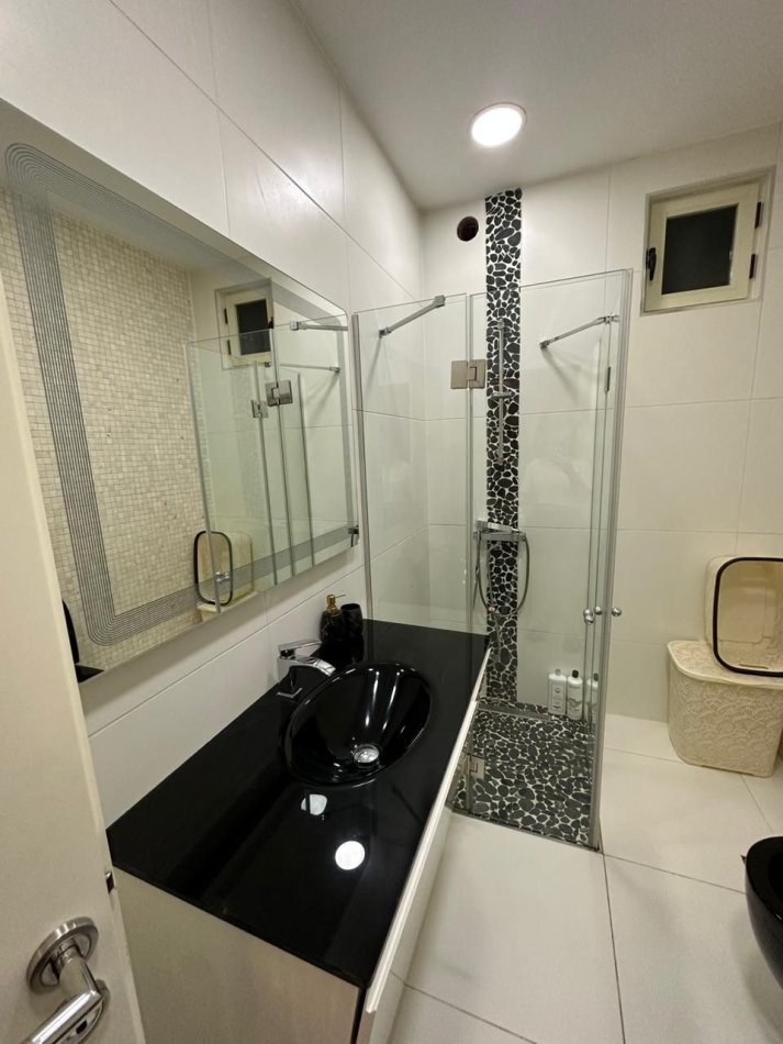 Tirane, jepet me qera apartament 2+1 Kati 4, 105 m² 600 Euro (Astir)