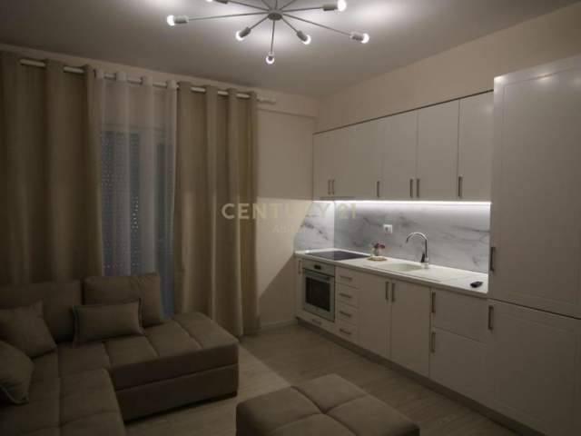 Tirane, jepet me qera apartament 1+1+A+BLK Kati 3, 44 m² 470 Euro (5 Maji)