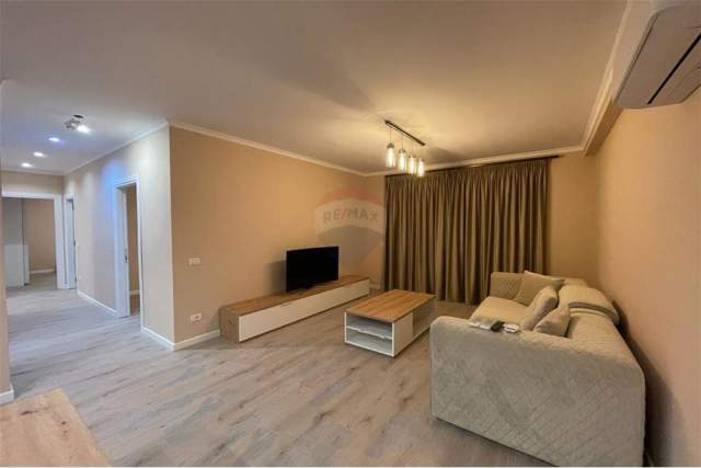 Tirane, jepet me qera apartament 115 m² 450 Euro
