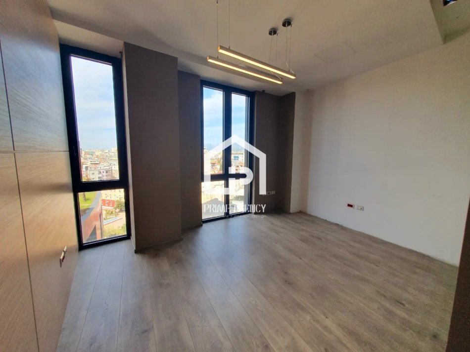 Tirane, shitet apartament 3+1+Ballkon Kati 6, 147 m² 550.000 € / rezidenca park gate (RRUGA ELBASANIT)