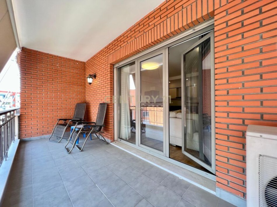 Tirane, jap me qera apartament 2+1+Ballkon, , 120 m² 1,200 € (Kompleksi Delijorgji)