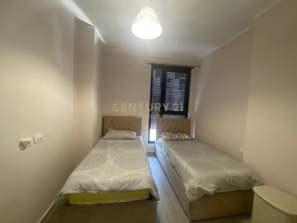 Tirane, jap me qera apartament 2+1 Kati 7, 95 m² 700 € (Materniteti i Ri)