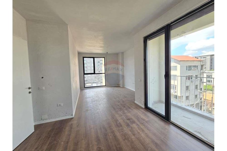 Tirane, shitet apartament 2+1 Kati 4, 105 m² 169.000 € 