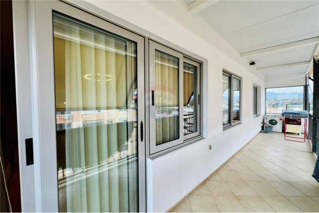Tirane, jepet me qera apartament 2+1+BLK Kati 10, 79 m² 700 Euro