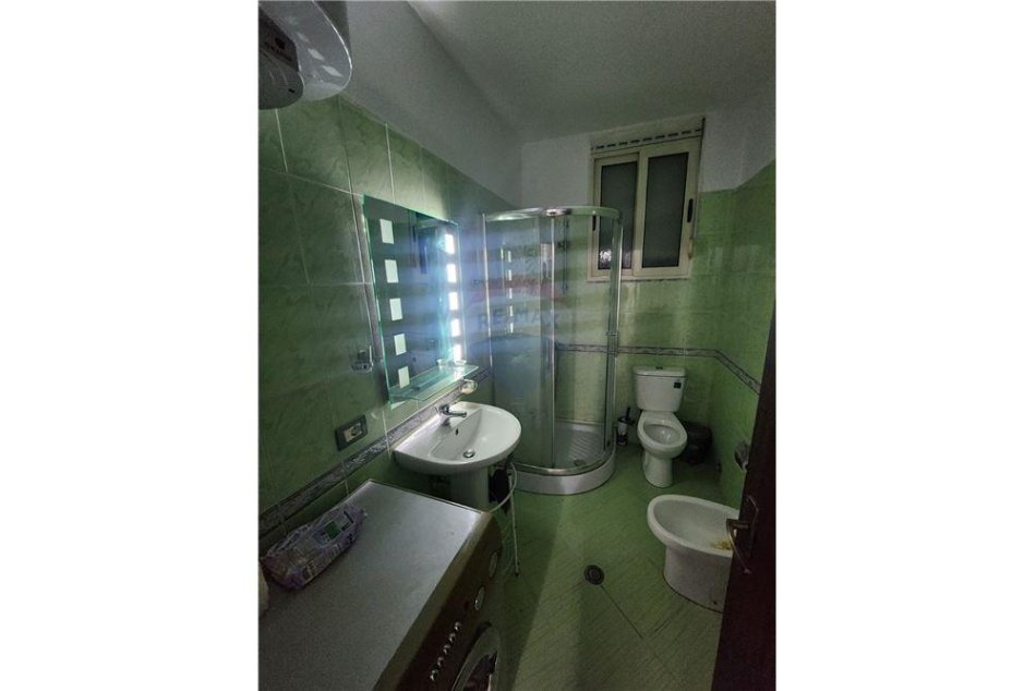 Tirane, shitet apartament 1+1 , 70 m² 110.000 € (Rruga Idriz Dollaku)