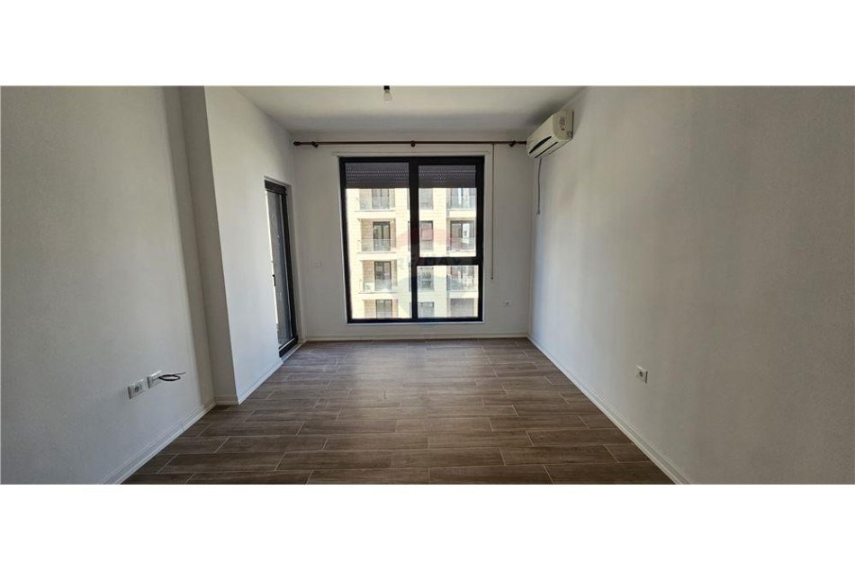 Tirane, jepet me qera apartament 2+1 , 76 m² 350 € (Xhanefizo Keko)