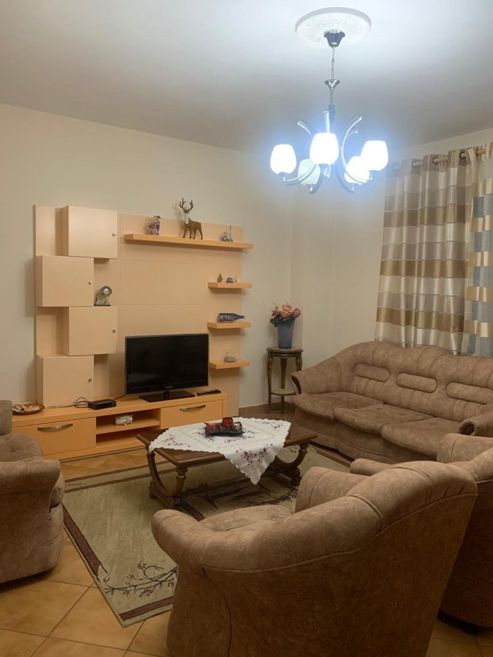 Tirane, shitet apartament 2+1+Ballkon Kati 2, 95 m² 140.000 € 