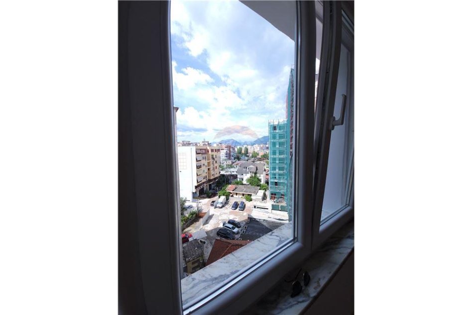 Tirane, shitet apartament 1+1+Aneks+Ballkon Kati 7, 58 m² 120.000 € (Rruga e Durresit)