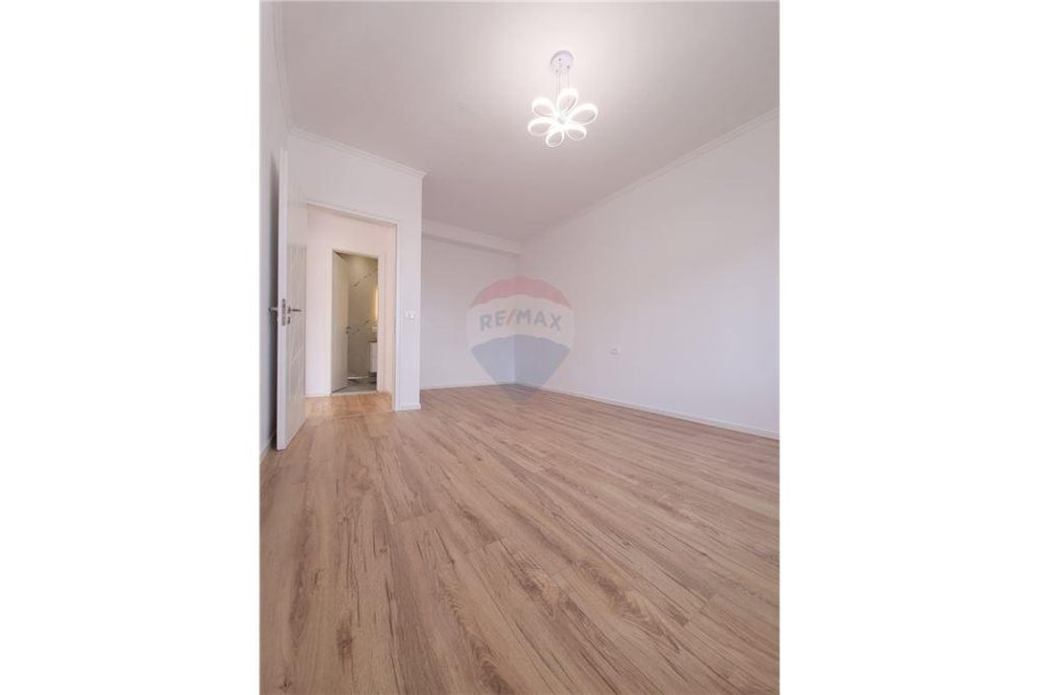 Tirane, shitet apartament 2+1 Kati 7, 94 m² 210.000 € (Rruga e Durresit)