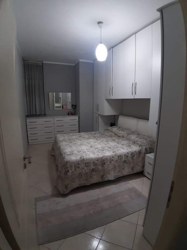 Tirane, shes apartament 1+1 Kati 6, 71 m² 68.000 Euro (Rruga Kastriotet)