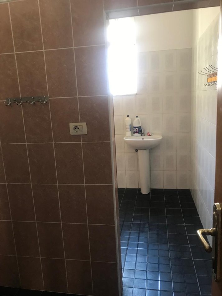 Tirane, jepet me qera 1+1+Aneks Kati 1, 84 m² 330 € (Rruga Ali Pash Tepelena)