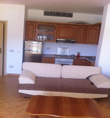 Durres, jap me qera apartament 65 m² 25 Euro (Pishat e Buta Golem (afer Hena Restorant))