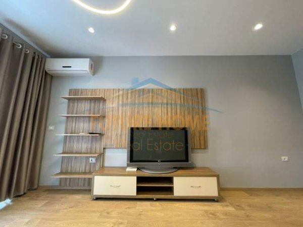 Tirane, shes apartament 2+1 Kati 10, 90 m² 162.000 Euro