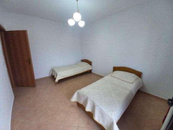 Tirane, jepet me qera apartament 2+1 Kati 6, 96 m² 45.000 Leke (Rruga e Dibres)