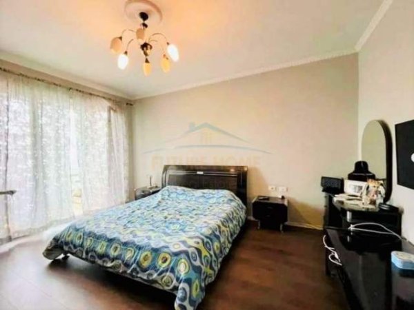 Tirane, shitet apartament 2+1 Kati 3, 97 m² 160.000 Euro