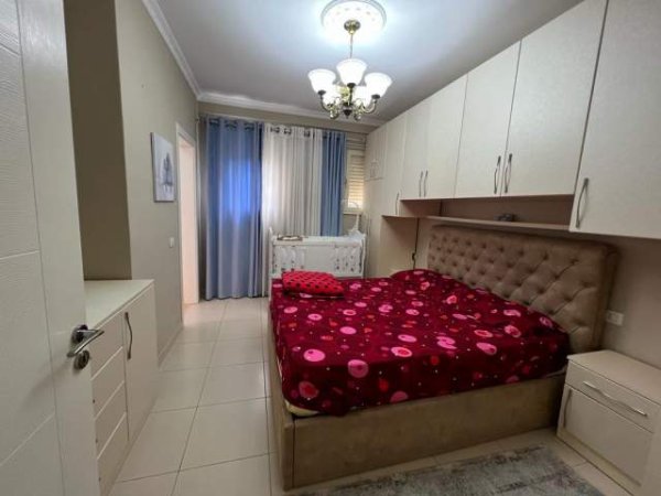 Tirane, shitet apartament 2+1 Kati 2, 96 m² 105.000 Euro
