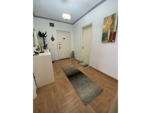 Tirane, shitet apartament 2+1+BLK Kati 5, 81 m² 82.000 Euro