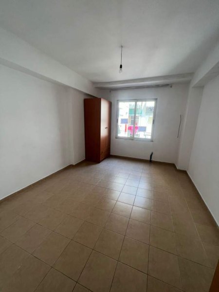Tirane, shitet apartament 1+1 Kati 4, 80 m² 128.000 Euro (Ibrahim Dervishi)