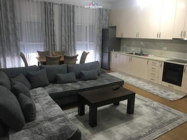 Tirane, jepet me qera apartament 2+1+BLK Kati 6, 103 m² 550 Euro (pasho hysa)